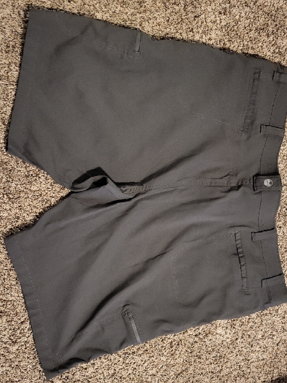 Wrangler Men's Dark Gray Cargo Shorts - Picture 3 of 4